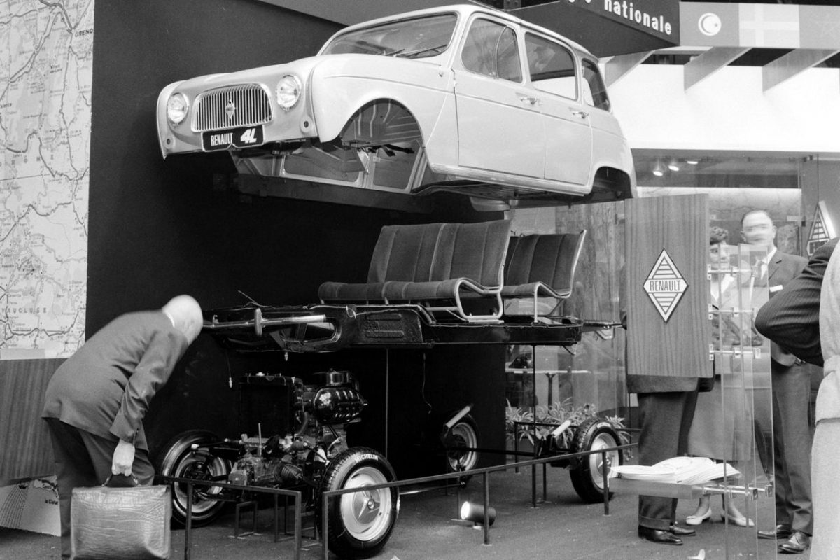 RENAULT R 4