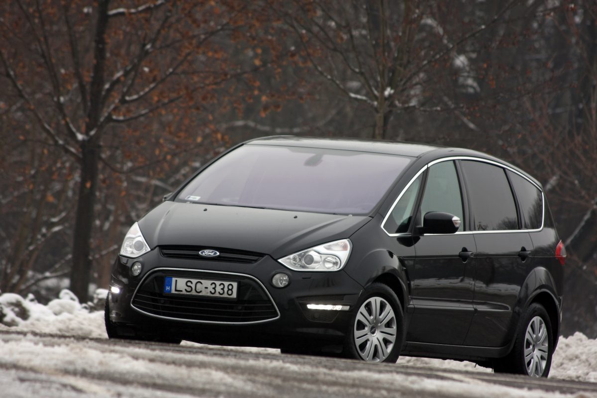 FORD S-MAX