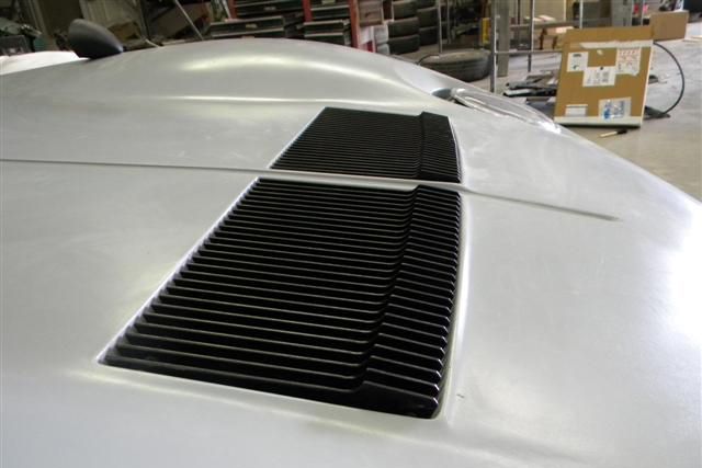 LAMBORGHINI MIURA