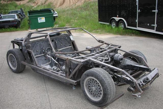 LAMBORGHINI MIURA