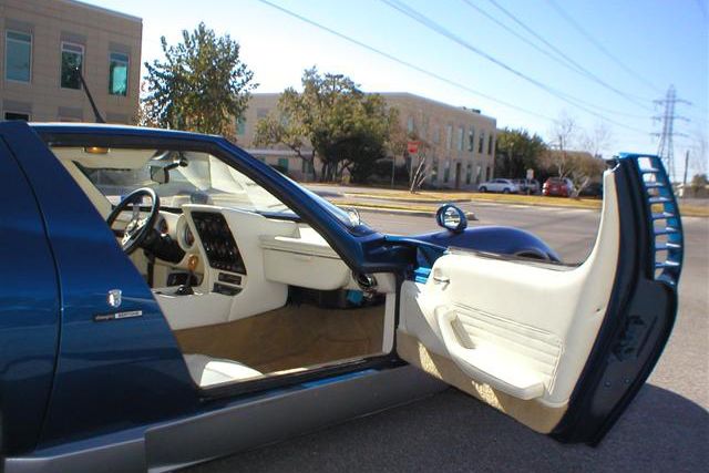 LAMBORGHINI MIURA