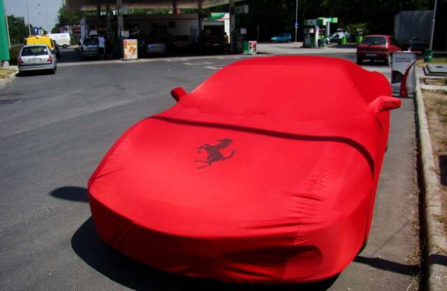 Ingyen limuzin és sör, Hummer taxi, Ferrari vezetés majd fél minimálbérért