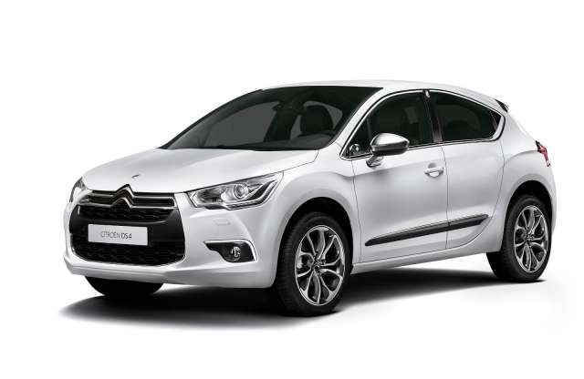 Hibrid Citroën DS4 a Golf R ellen