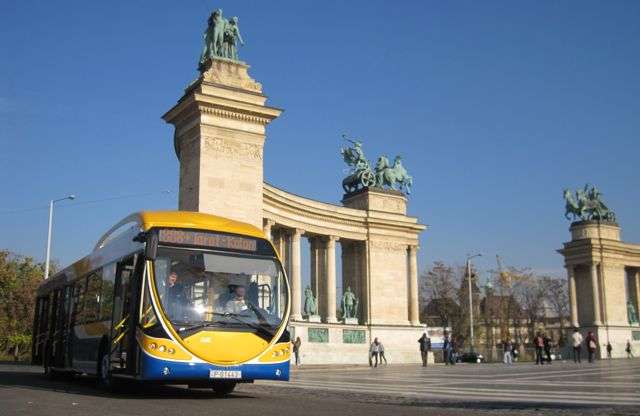 Pestre is kipróbálják az új magyar buszt