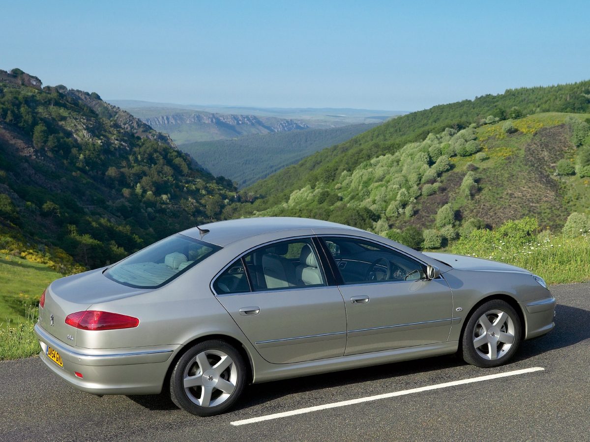 PEUGEOT 607