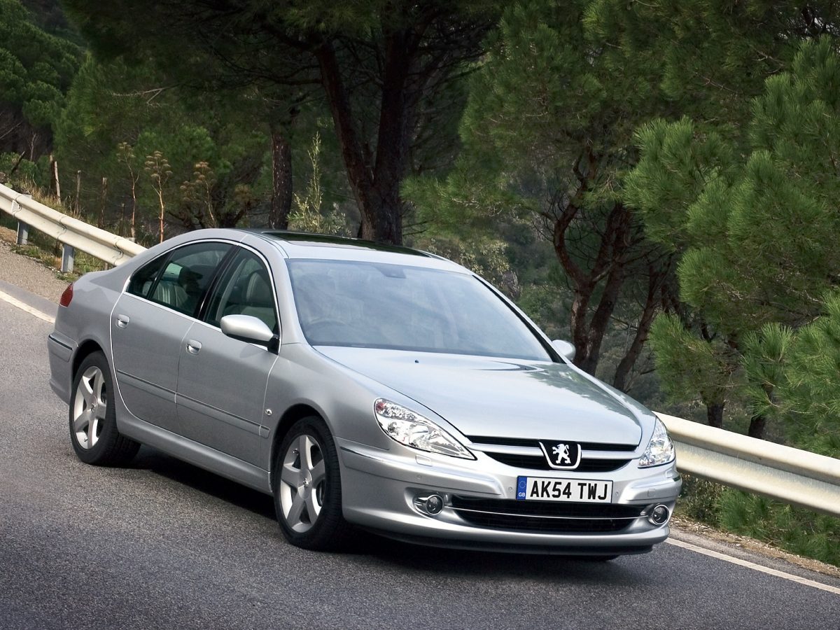PEUGEOT 607