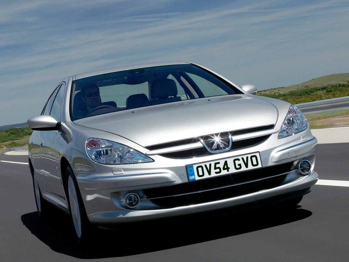 PEUGEOT 607