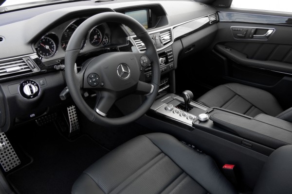 MERCEDES-BENZ C-OSZTÁLY