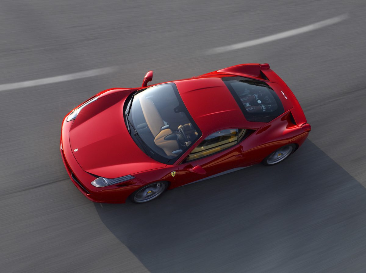 FERRARI 458