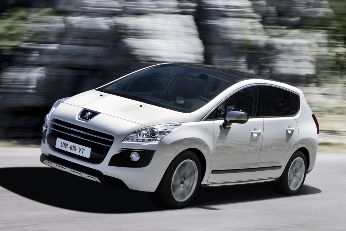 PEUGEOT 3008