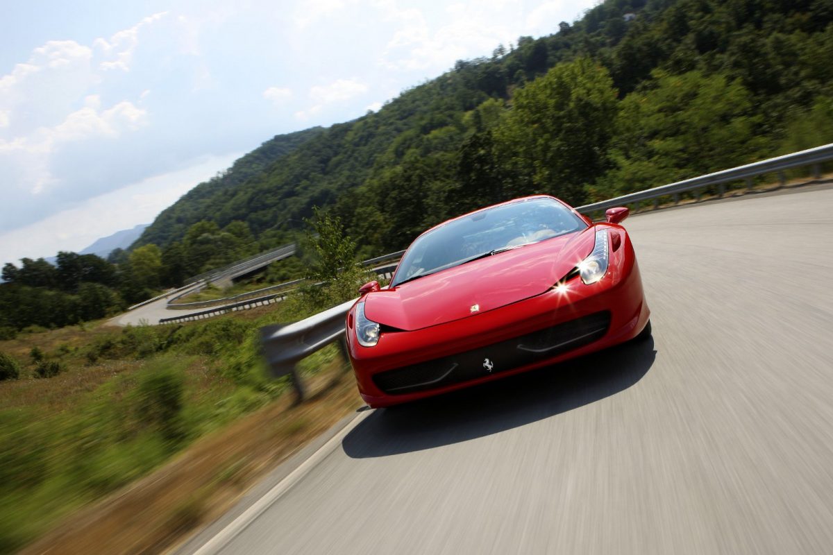 FERRARI 458