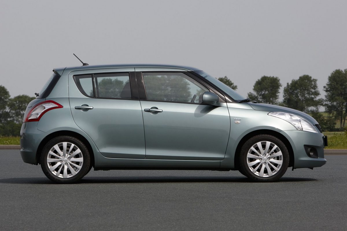 SUZUKI SWIFT