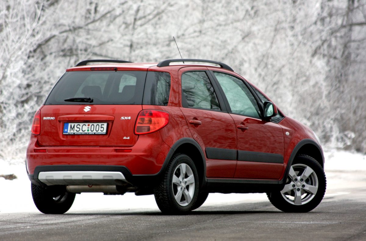 SUZUKI SX4