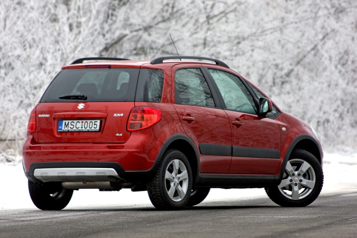 SUZUKI SX4