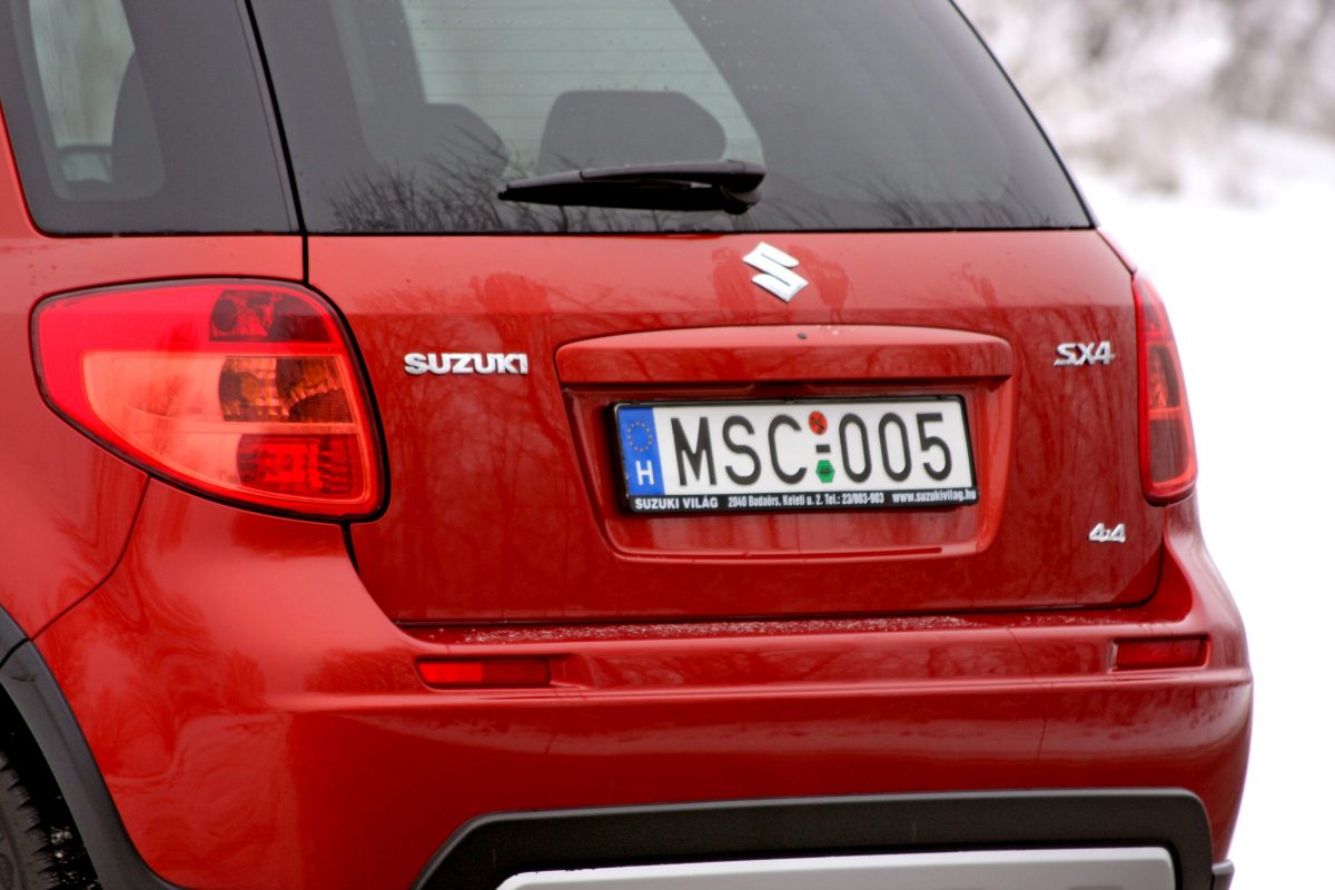 SUZUKI SX4