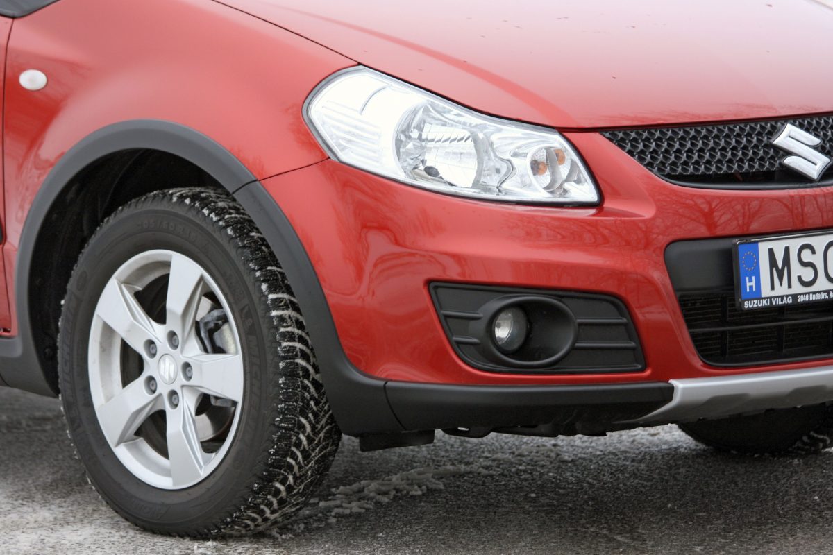 SUZUKI SX4