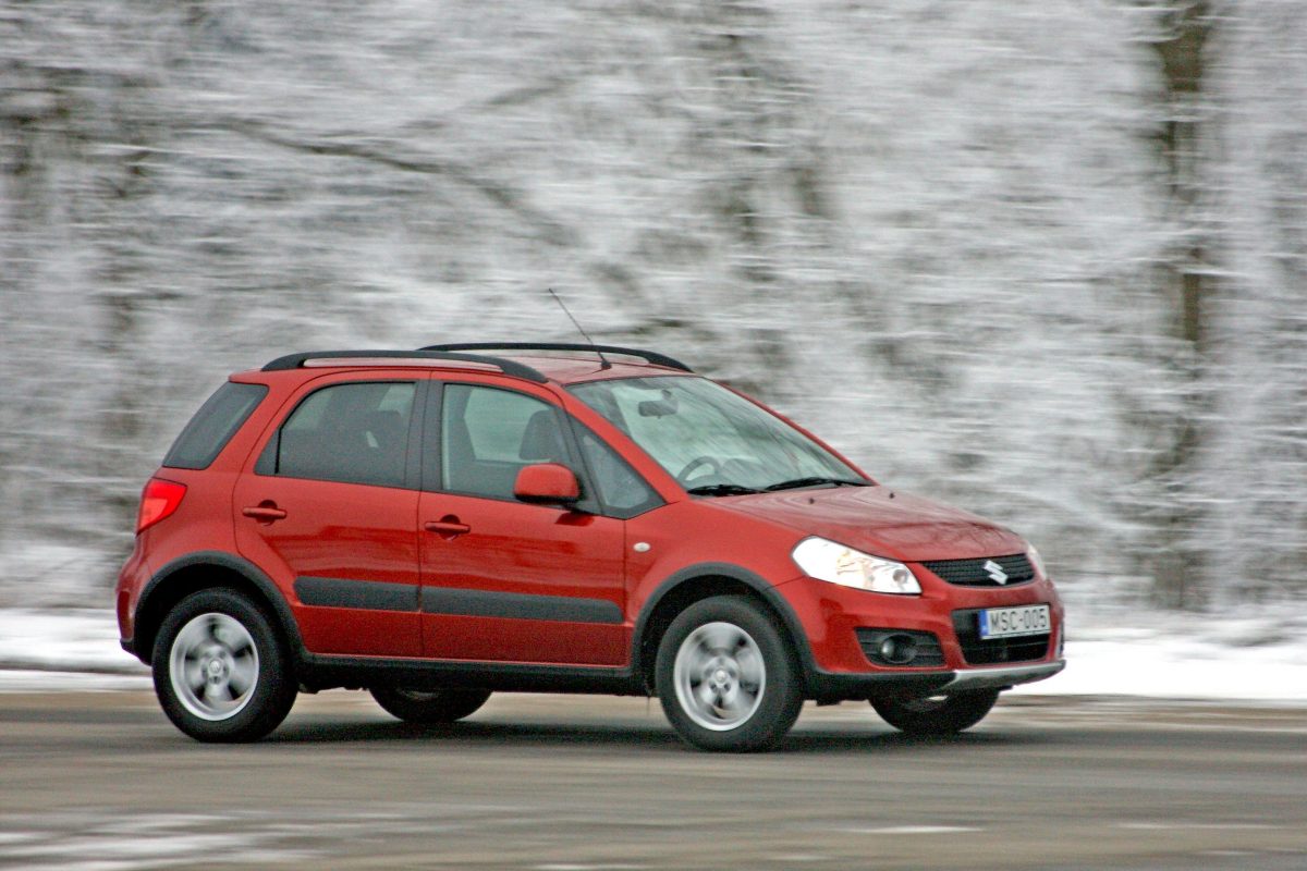 SUZUKI SX4