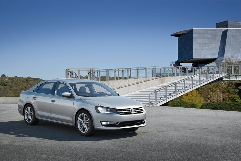 VOLKSWAGEN PASSAT