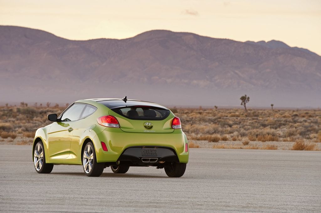 HYUNDAI COUPE
