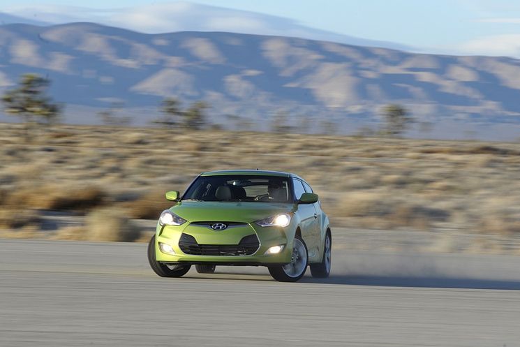 HYUNDAI COUPE