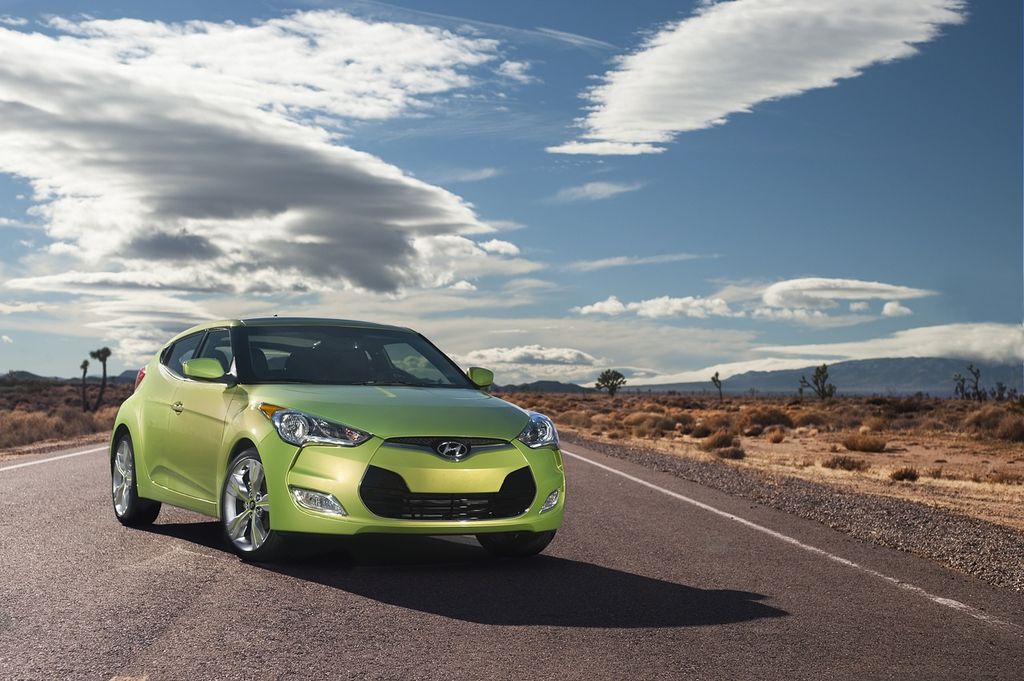 HYUNDAI COUPE