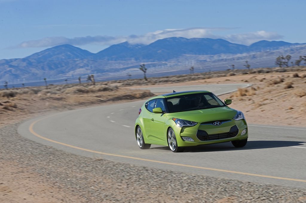 HYUNDAI COUPE