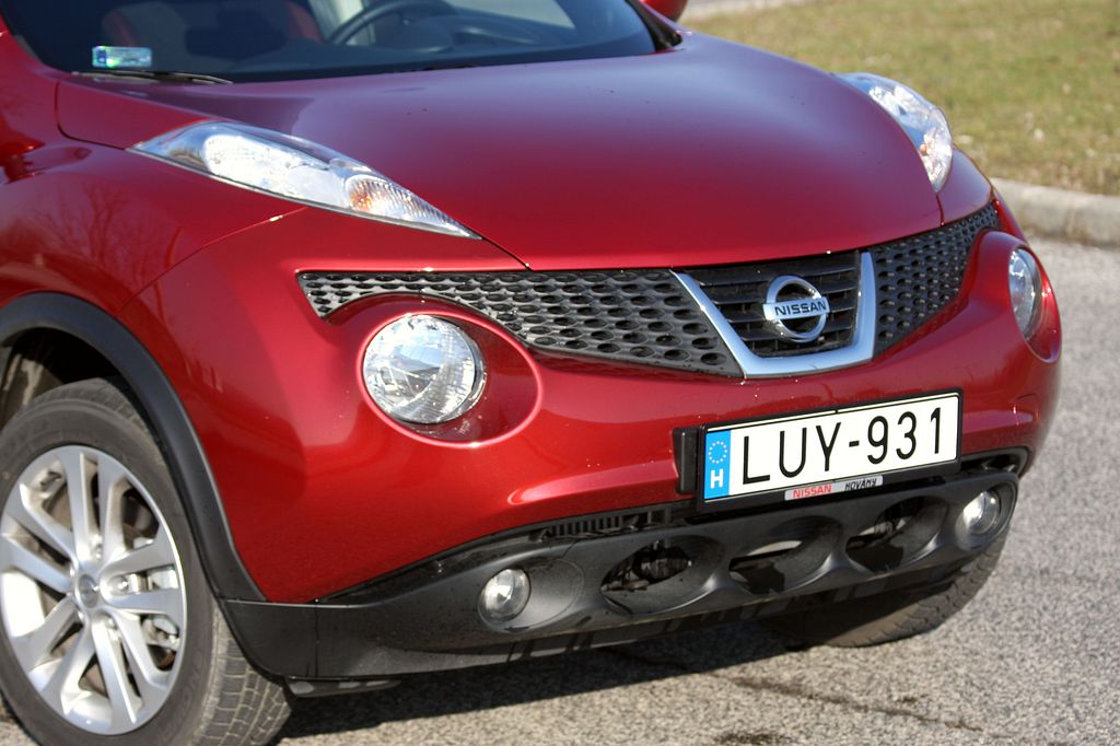 NISSAN JUKE