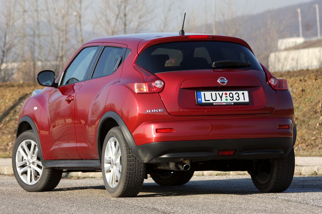 NISSAN JUKE