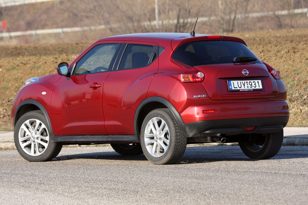 NISSAN JUKE