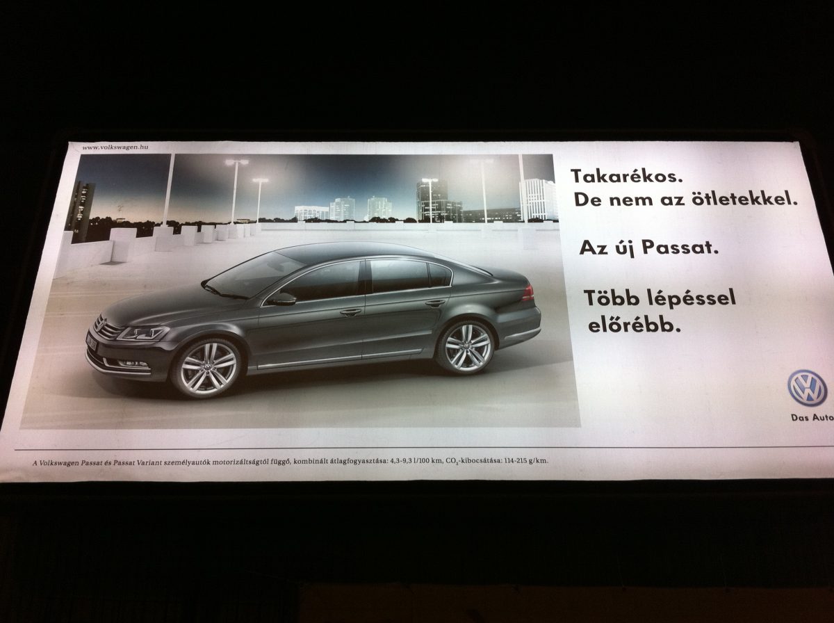 VOLKSWAGEN PASSAT