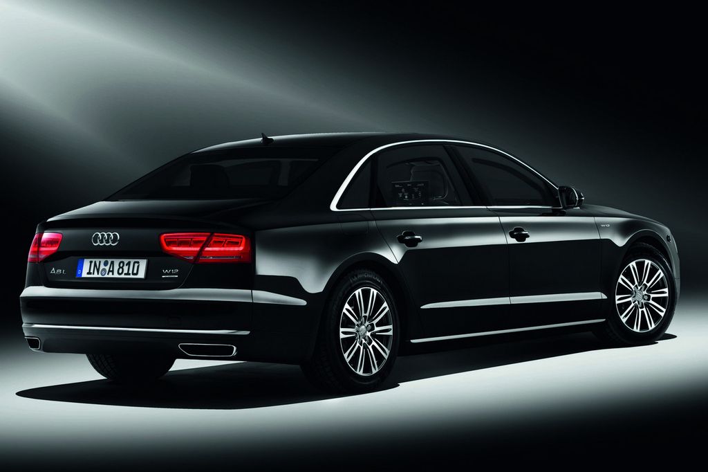 AUDI A8