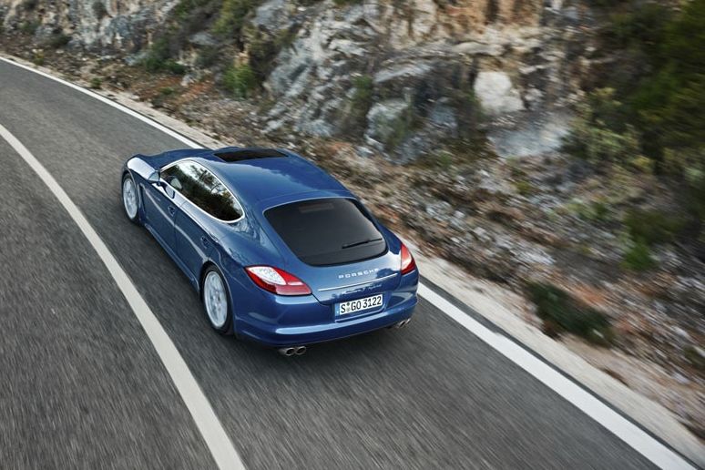 PORSCHE PANAMERA