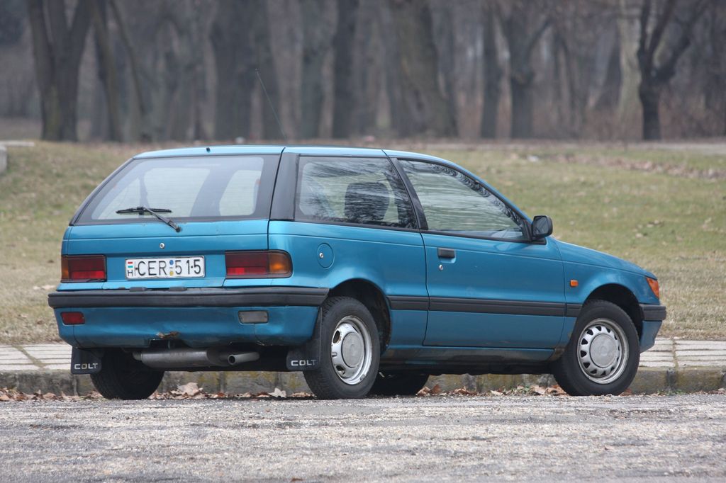 MITSUBISHI COLT