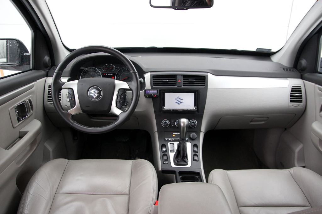 SUZUKI XL7