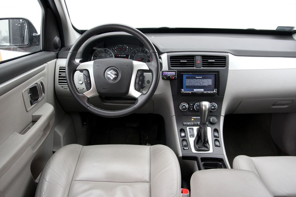 SUZUKI XL7