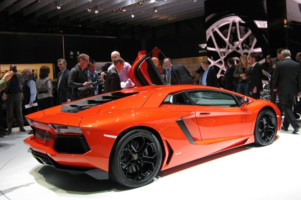 LAMBORGHINI
