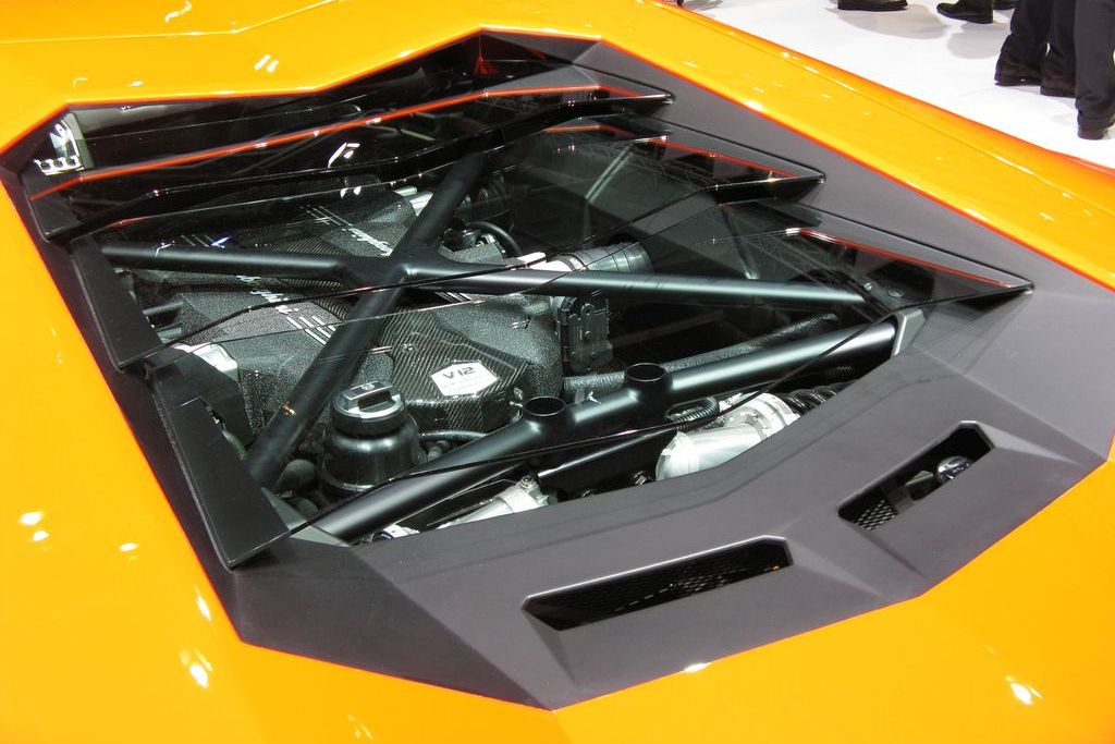 LAMBORGHINI
