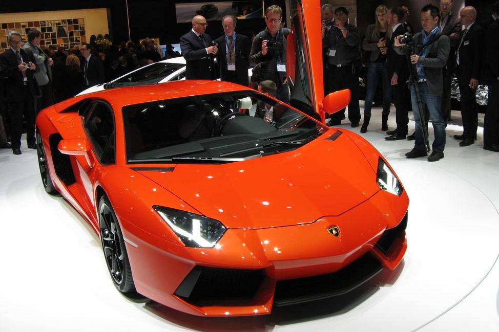 LAMBORGHINI