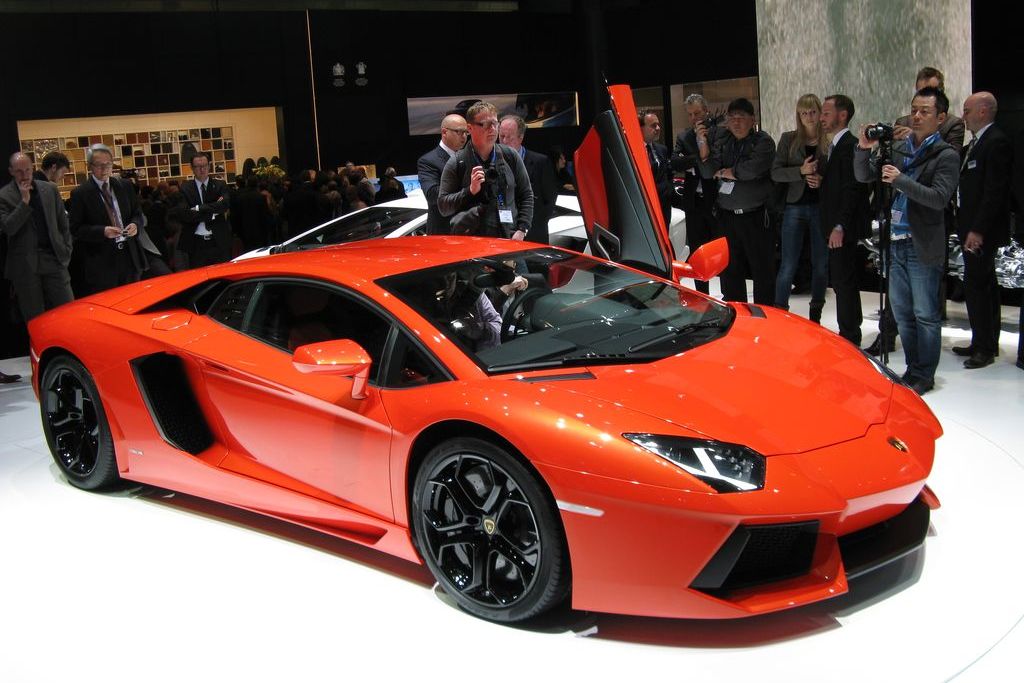 LAMBORGHINI