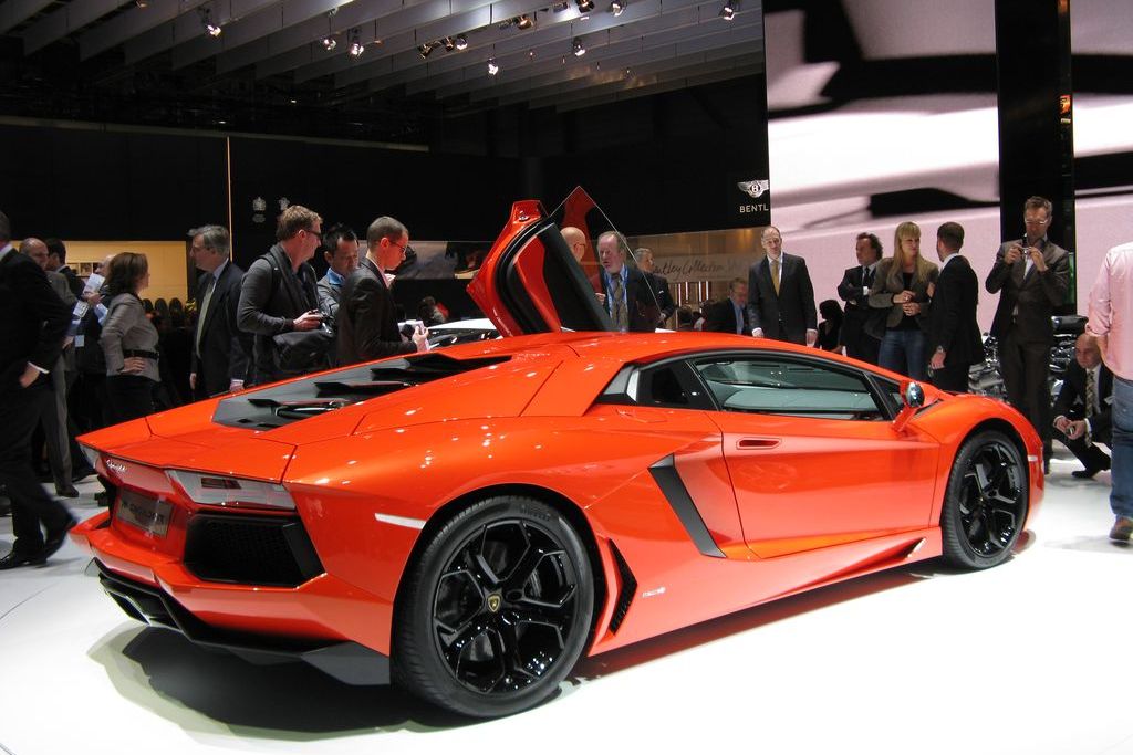 LAMBORGHINI