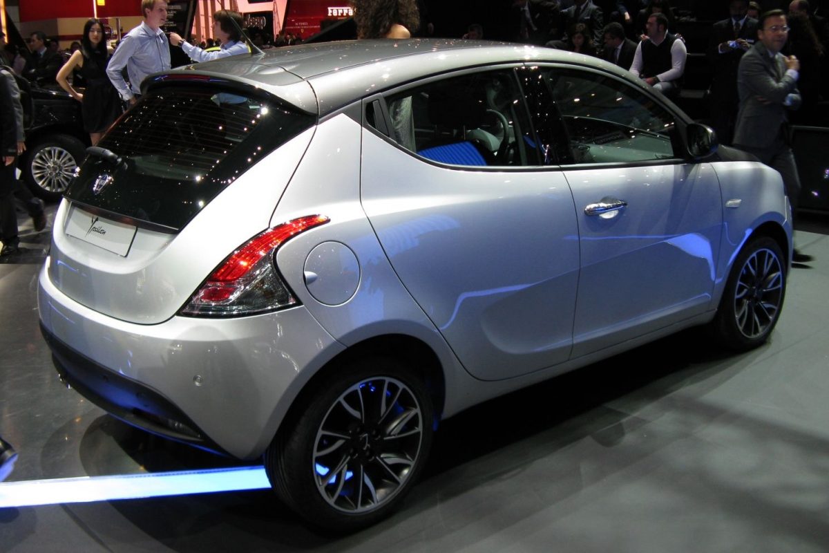 LANCIA YPSILON