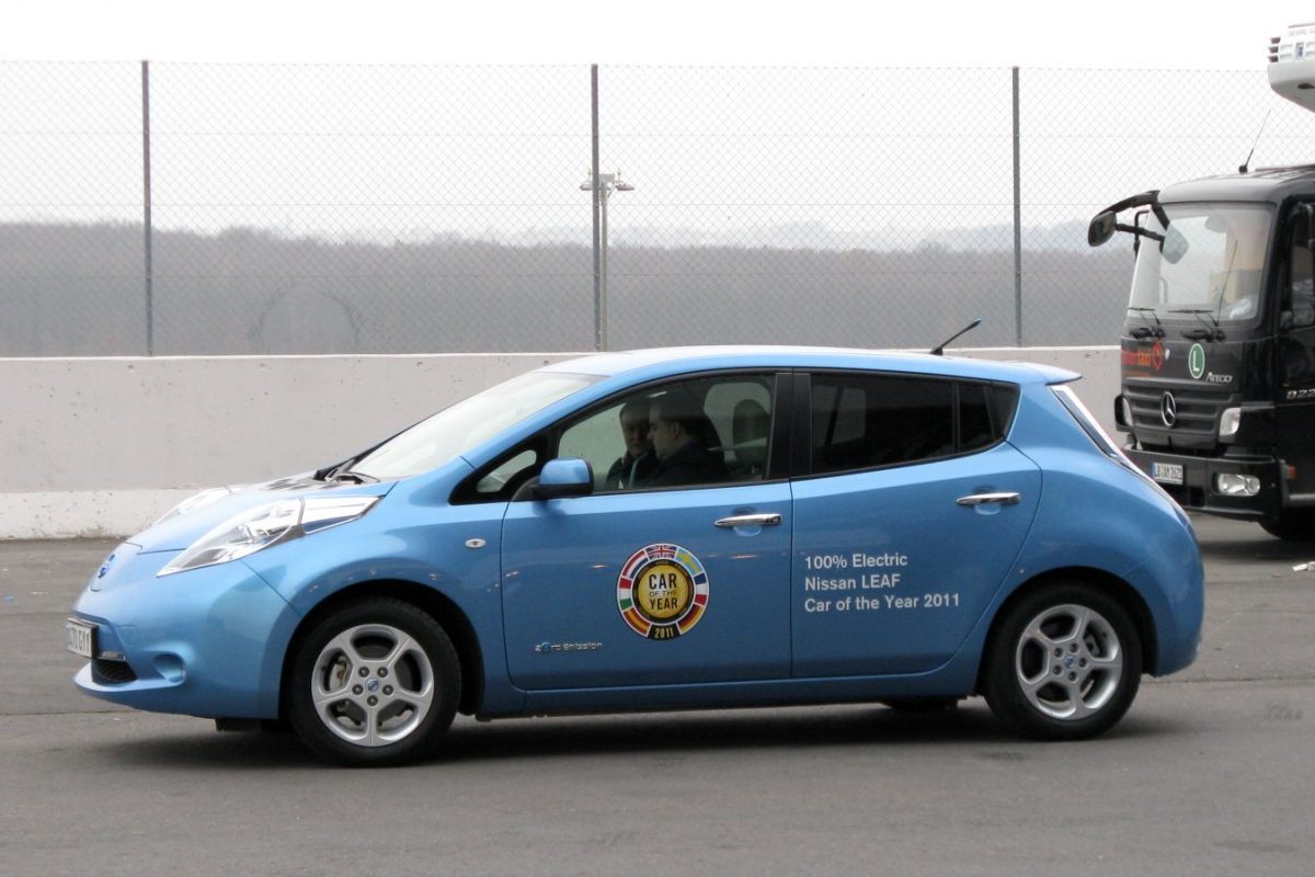 NISSAN LEAF