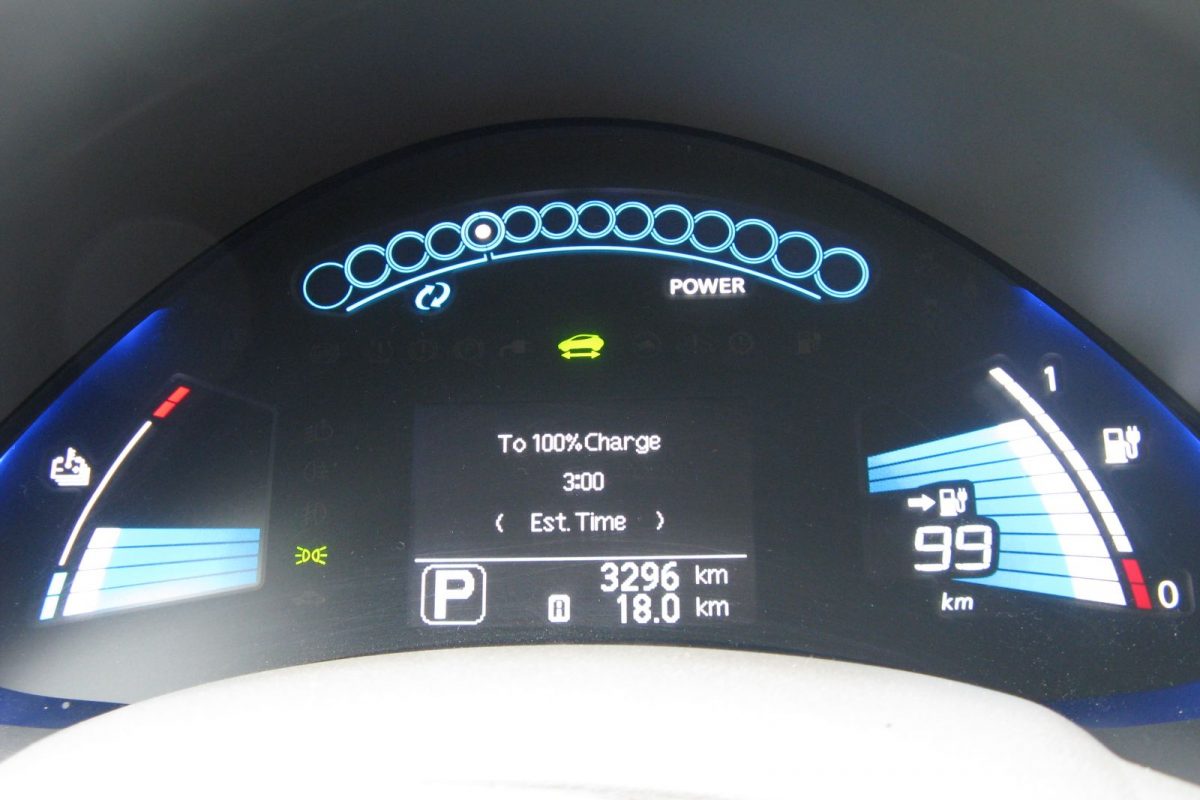 NISSAN LEAF