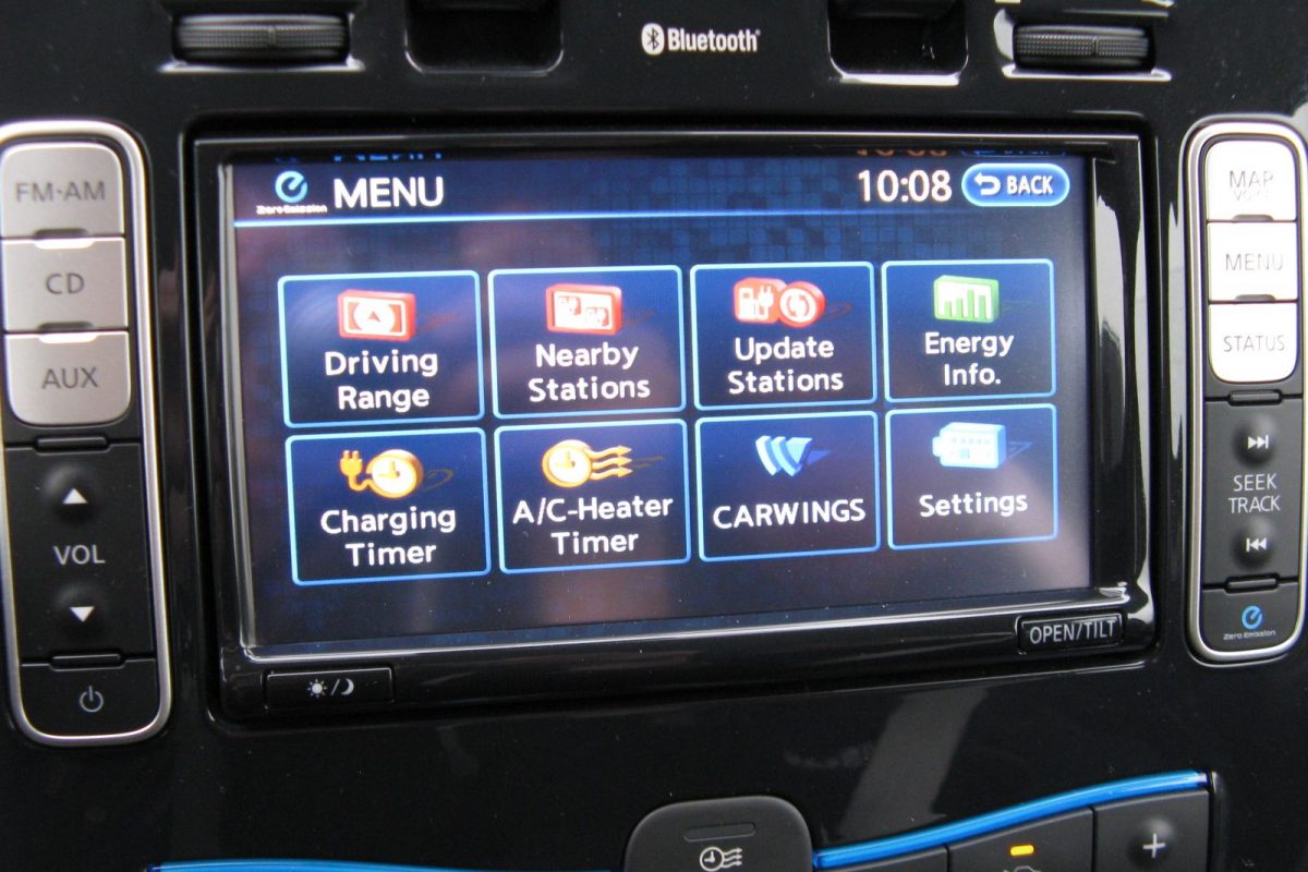 NISSAN LEAF