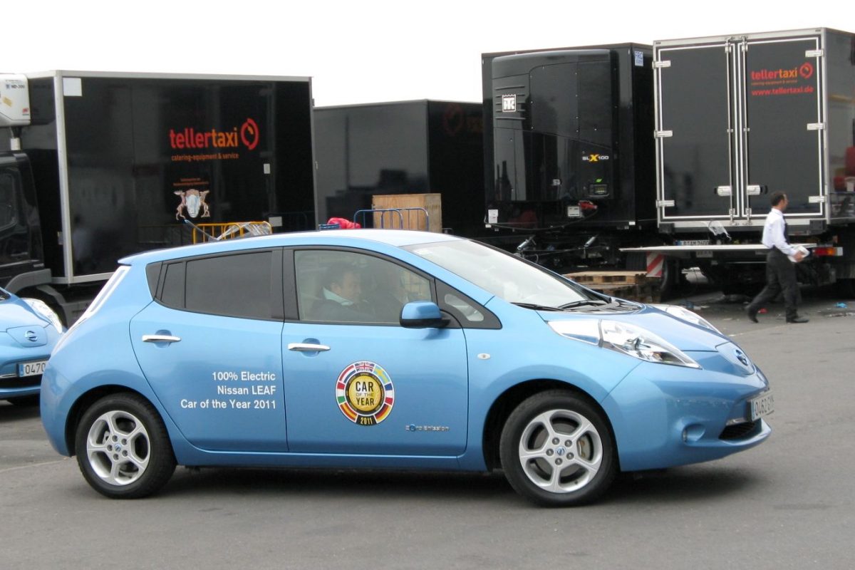 NISSAN LEAF