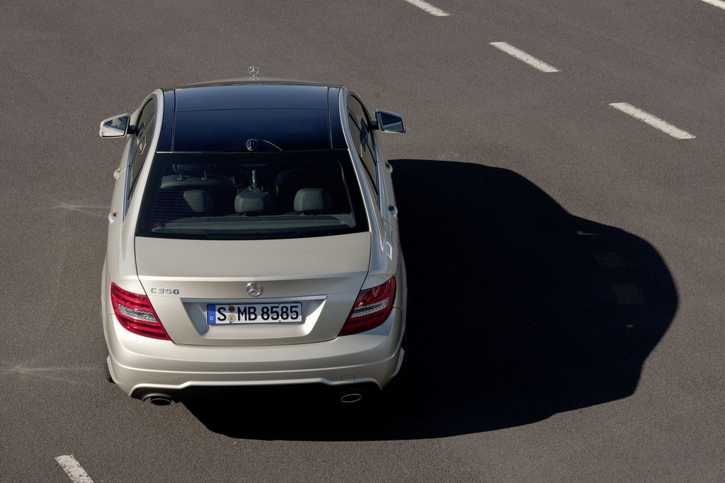MERCEDES-BENZ C-OSZTÁLY
