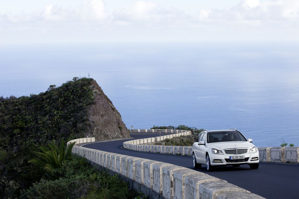 MERCEDES-BENZ C-OSZTÁLY