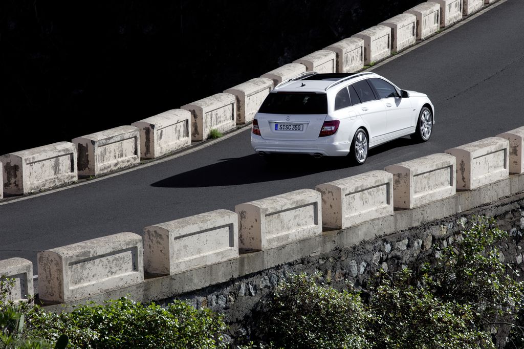 MERCEDES-BENZ C-OSZTÁLY