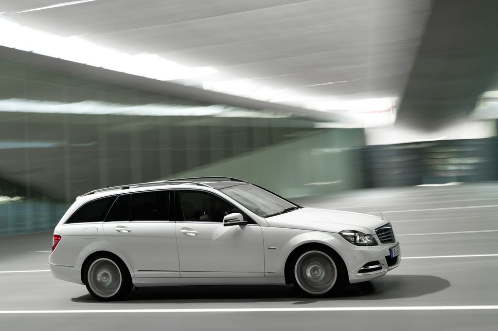 MERCEDES-BENZ C-OSZTÁLY