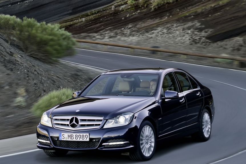MERCEDES-BENZ C-OSZTÁLY